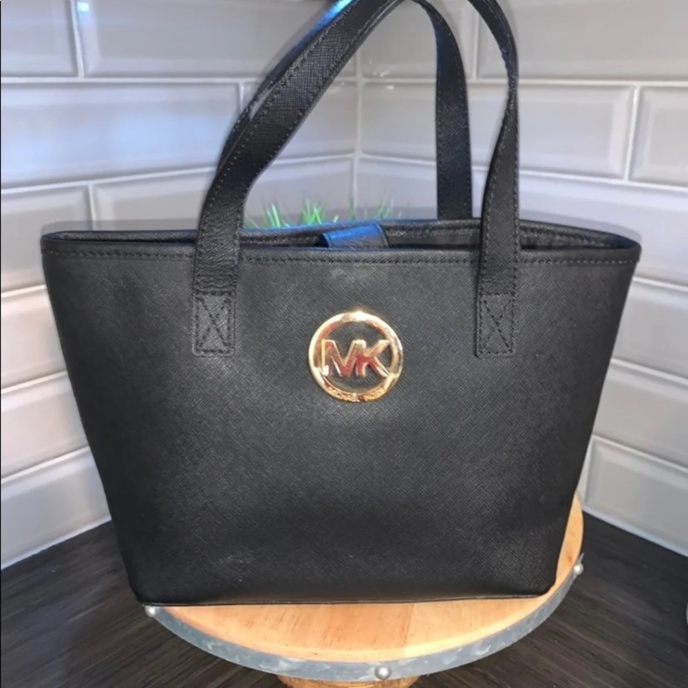 💯% Authentic Michael Kors small Tote